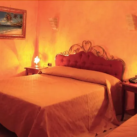 Casale Giulia Marina Di 3*